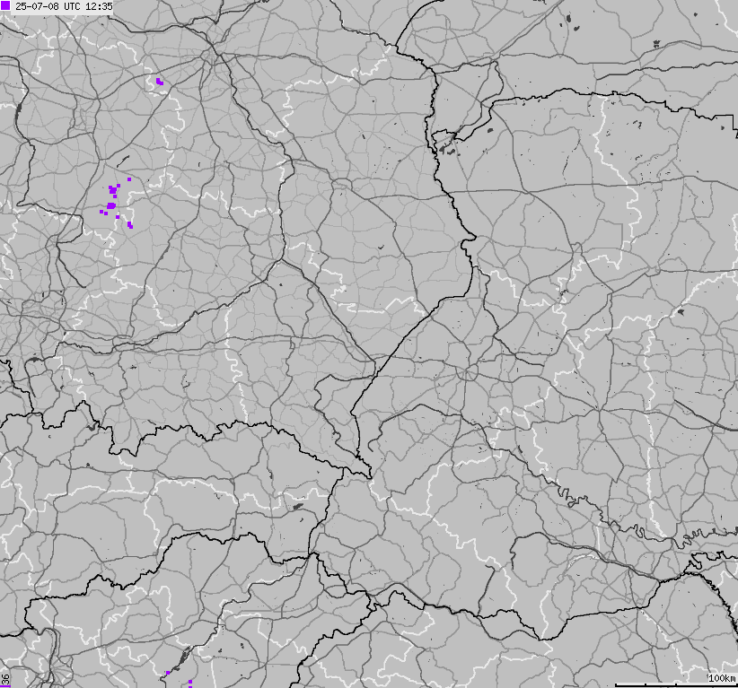 Mapa wyładowań atmosferycznych na obszarze Polski