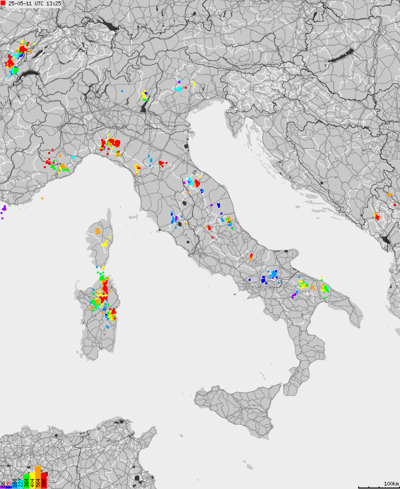 Mapa wyładowań atmosferycznych na obszarze Włoch