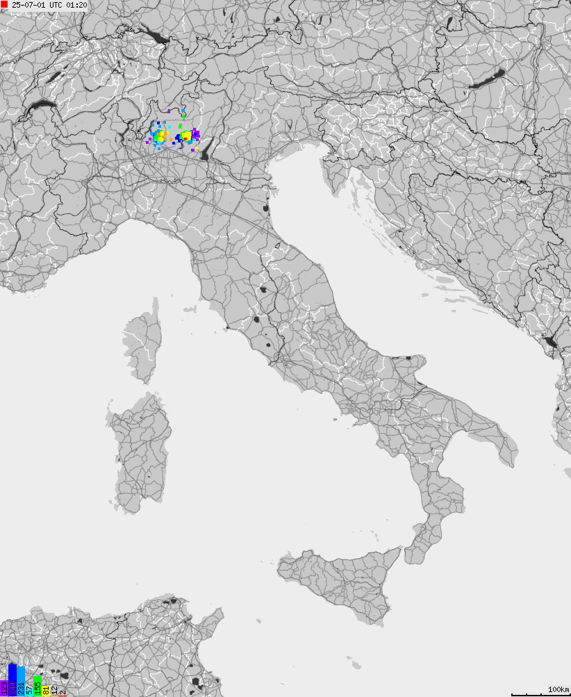 Mapa wyładowań atmosferycznych na obszarze Włoch