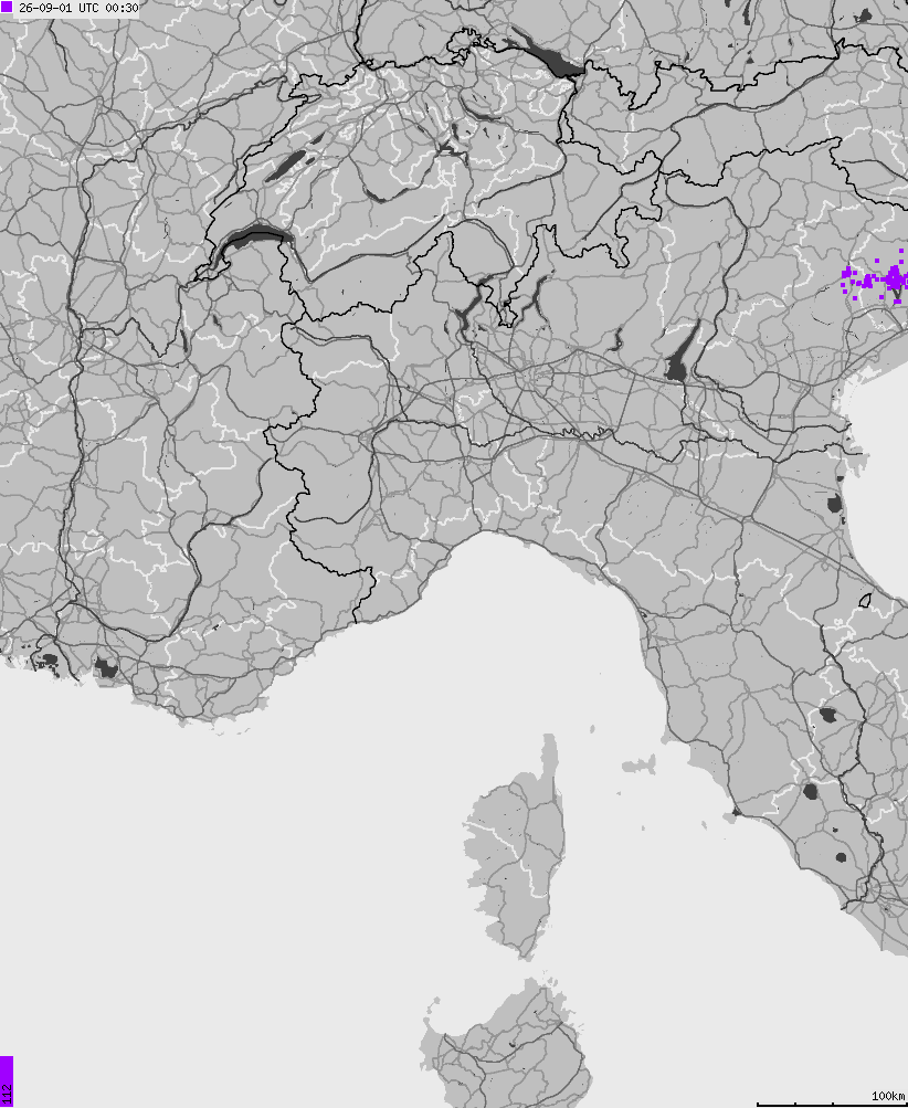 Mapa wyładowań atmosferycznych na obszarze Włoch