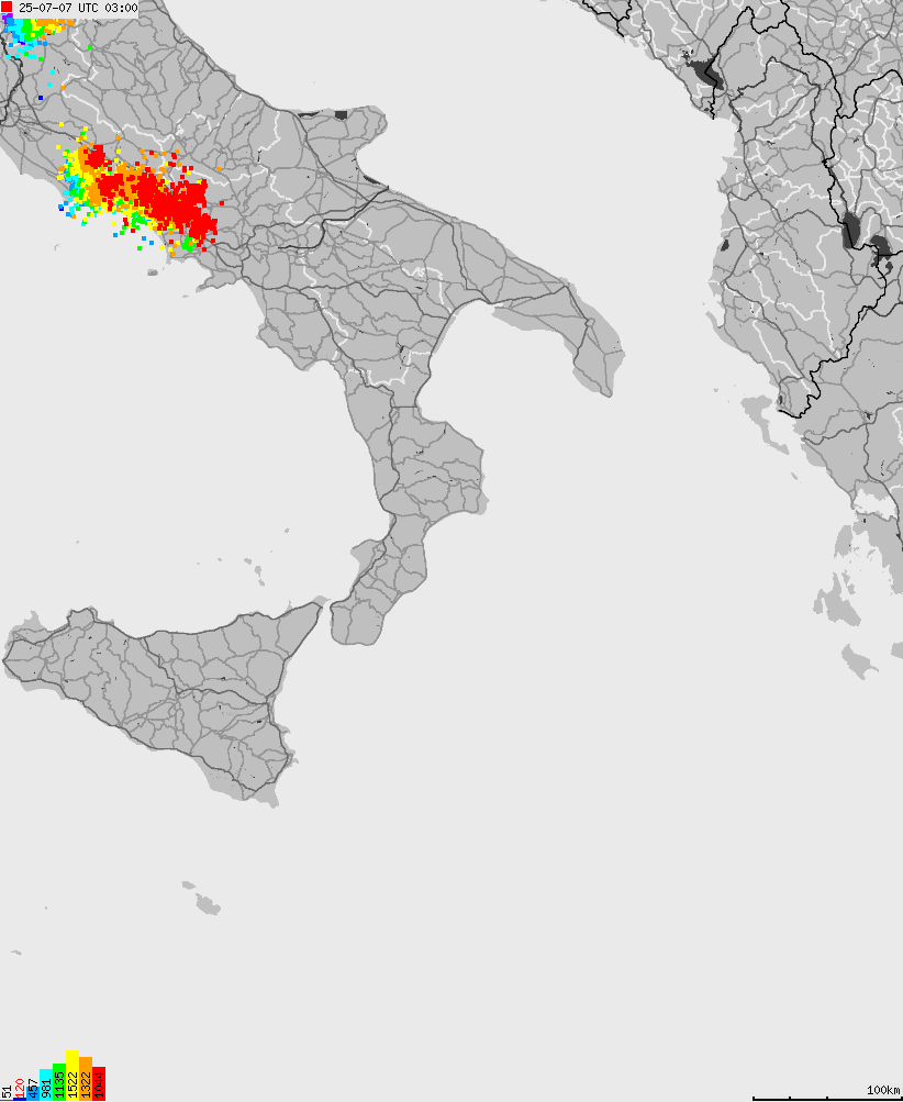 Mapa wyładowań atmosferycznych na obszarze Włoch