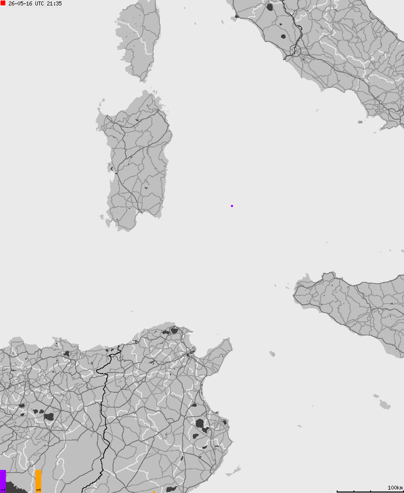 Mapa wyładowań atmosferycznych na obszarze Włoch