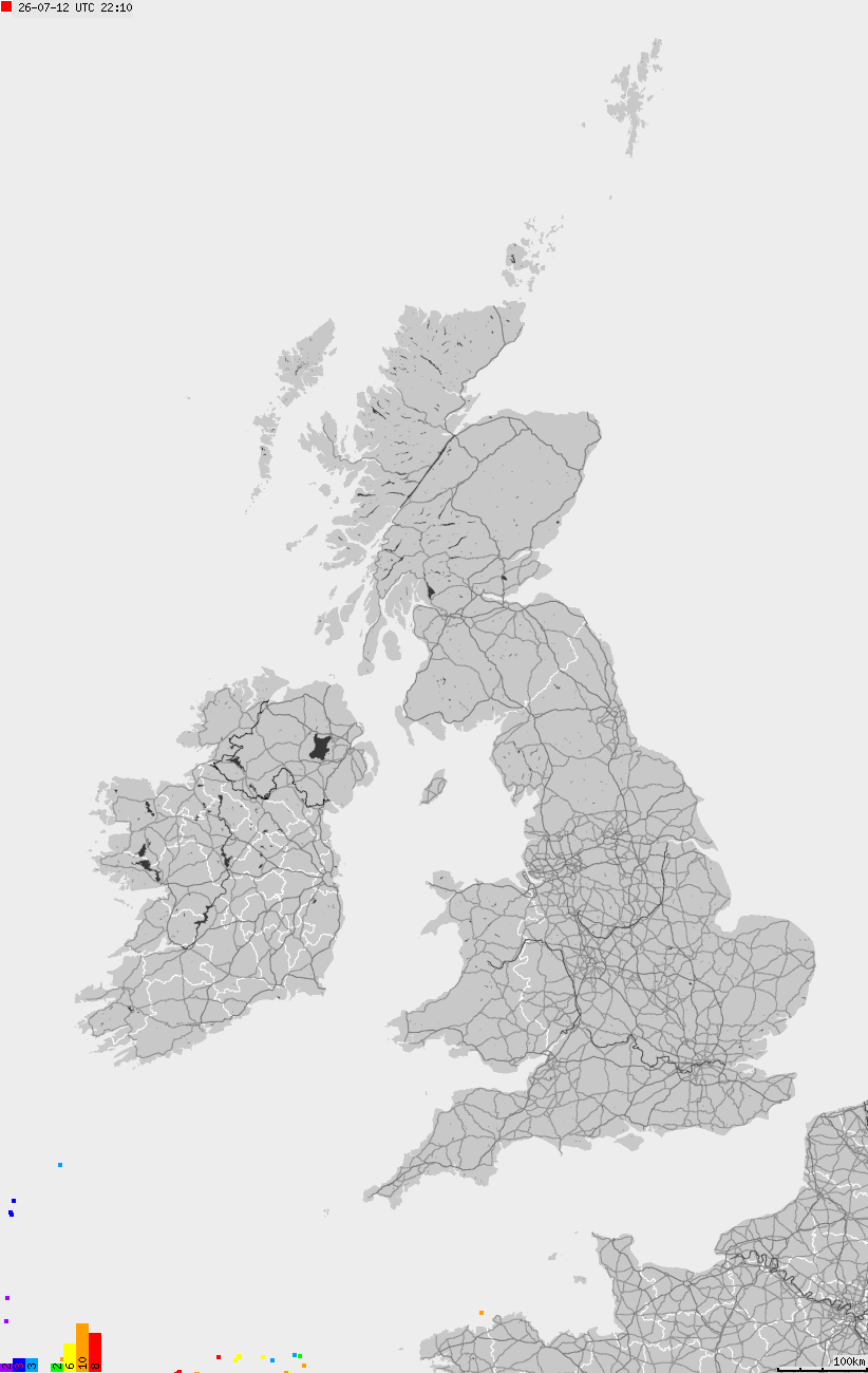 Mapa wyładowań atmosferycznych na obszarze Wysp Brytyjskich