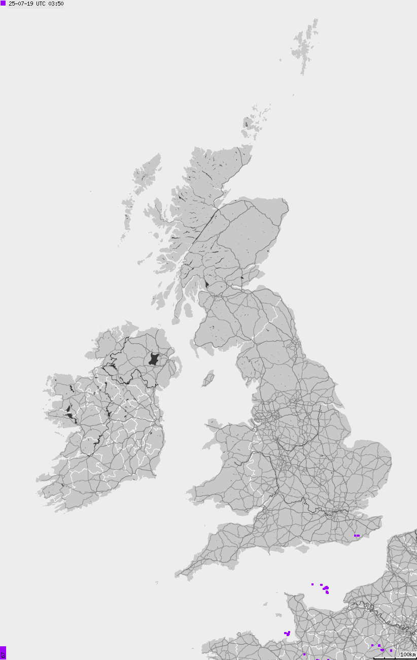 Mapa wyładowań atmosferycznych na obszarze Wysp Brytyjskich