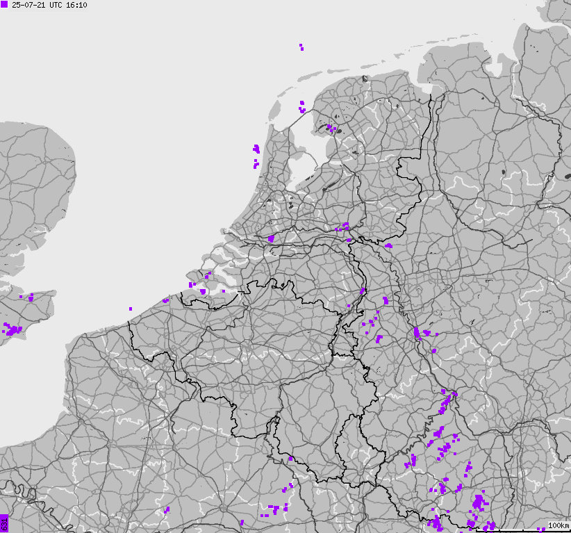 Mapa wyładowań atmosferycznych na obszarze Holandii