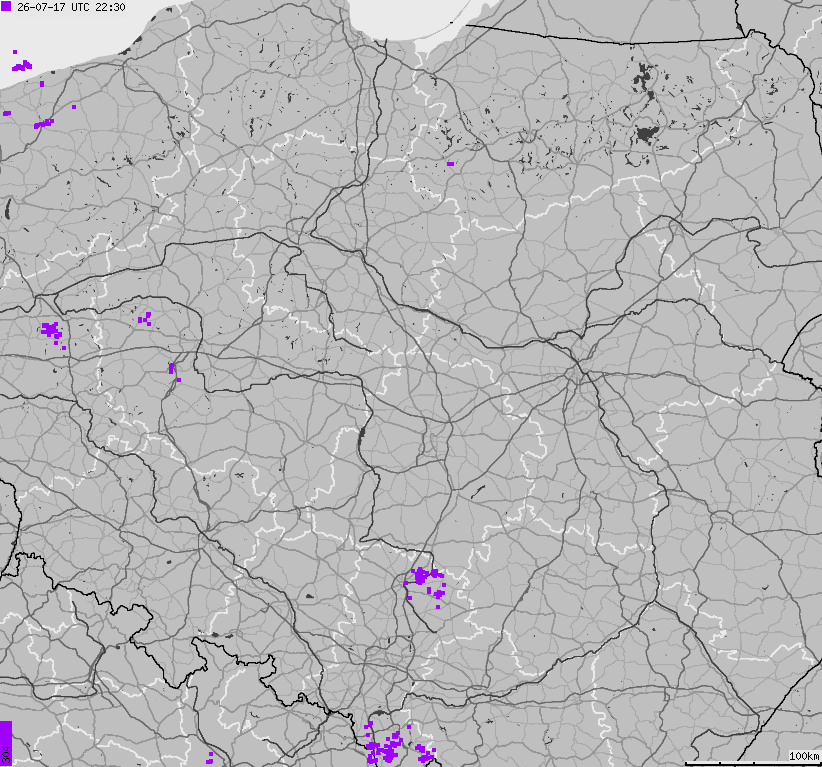Mapa wyładowań atmosferycznych na obszarze Polski