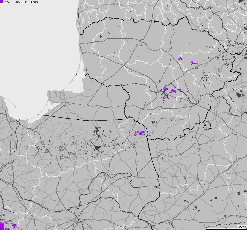 Mapa wyładowań atmosferycznych na obszarze Polski