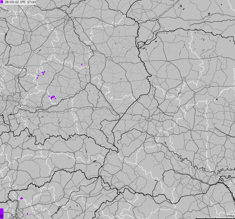 Mapa wyładowań atmosferycznych na obszarze Polski