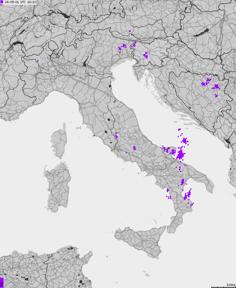 Map of lightnings across Italy