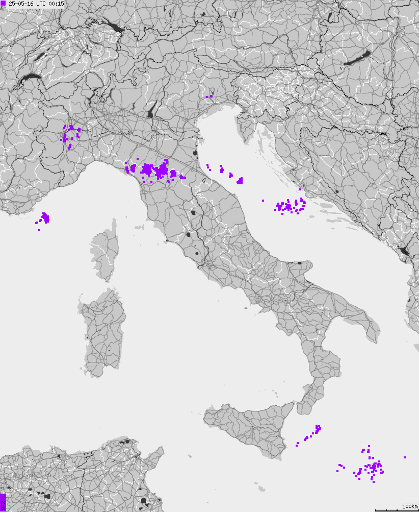 Mapa wyładowań atmosferycznych na obszarze Włoch