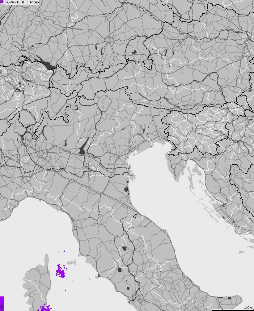 Mapa wyładowań atmosferycznych na obszarze Włoch