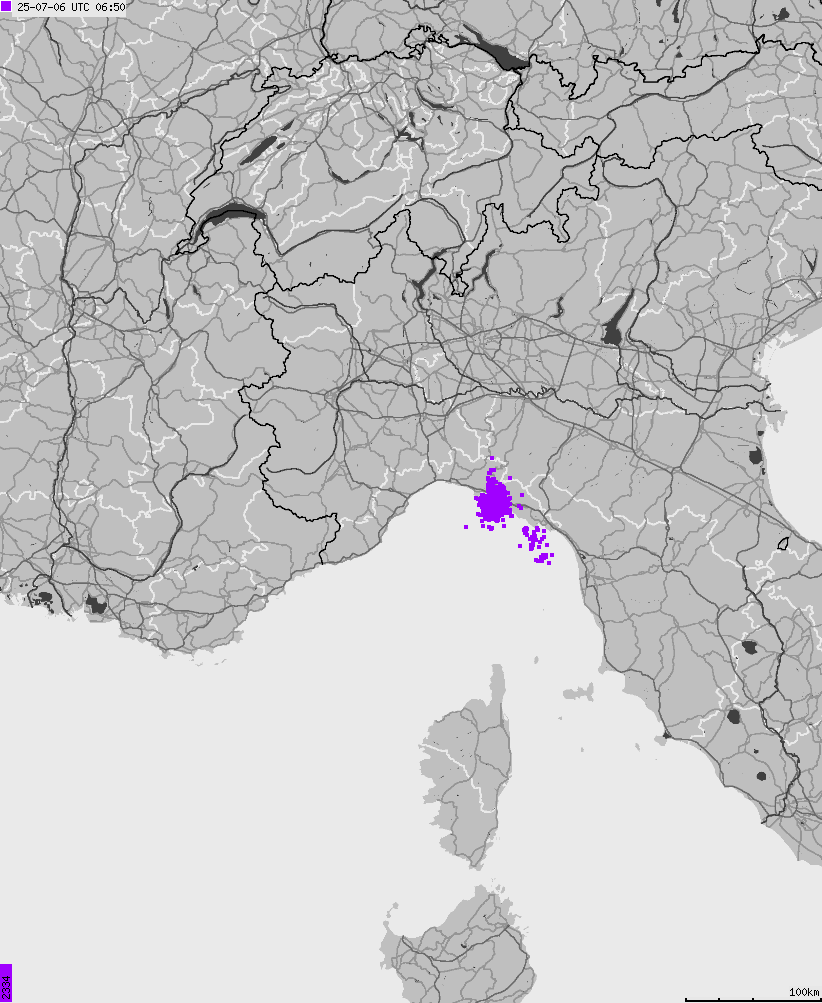 Mapa wyładowań atmosferycznych na obszarze Włoch