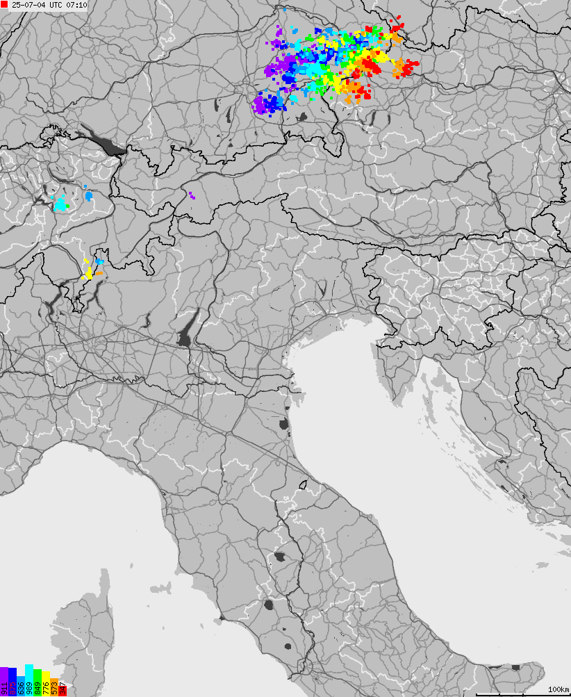Mapa wyładowań atmosferycznych na obszarze Włoch