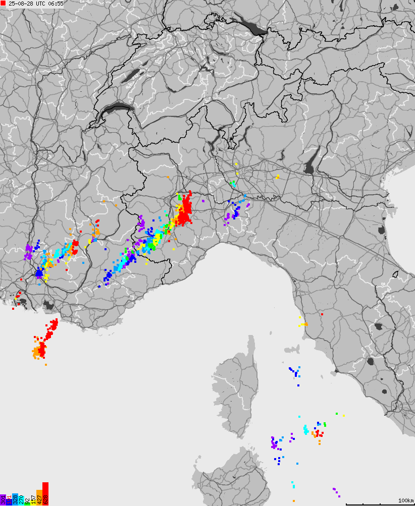Mapa wyładowań atmosferycznych na obszarze Włoch