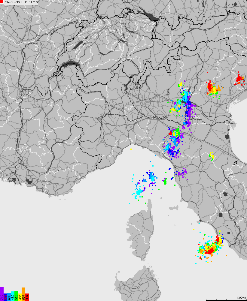 Mapa wyładowań atmosferycznych na obszarze Włoch