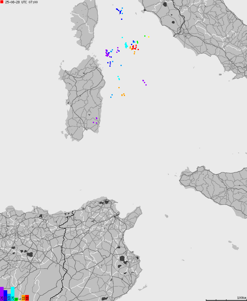 Mapa wyładowań atmosferycznych na obszarze Włoch